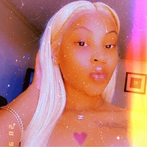 Meet your Posher, Izeriyah